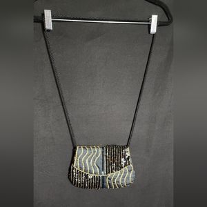 Black and gold Vintage beaded handbag With Strap